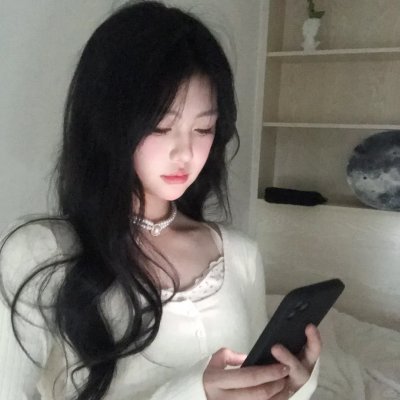 红衣少女